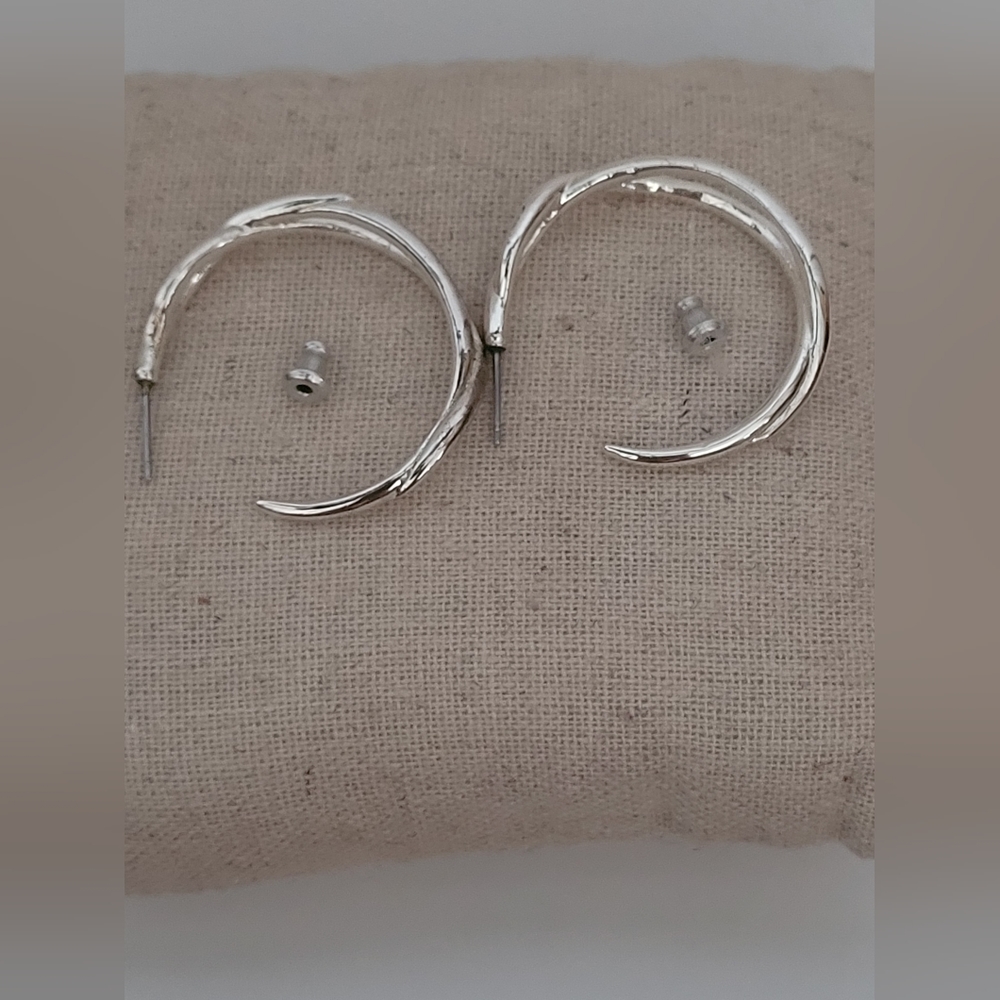 Stella & Dot Odette Hoop Earrings - Picture 7 of 8